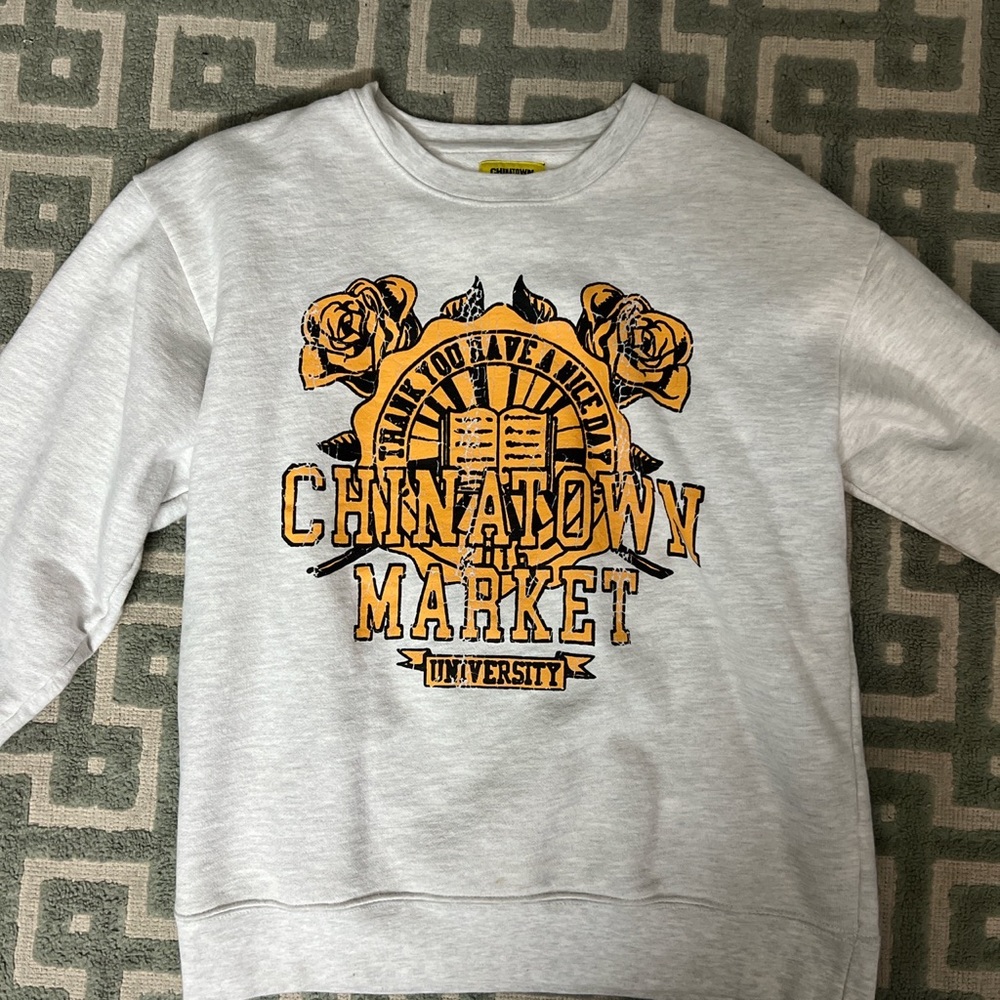 CHINATOWN MARKET UNIVERSITY SWEATSHIRT, LIMITED EDITION ( M)